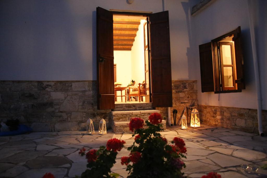 Charoullas Traditional Mansion Villa Alaminos Esterno foto