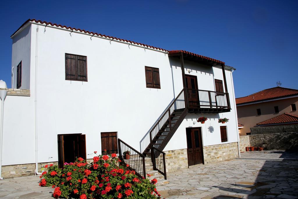 Charoullas Traditional Mansion Villa Alaminos Esterno foto