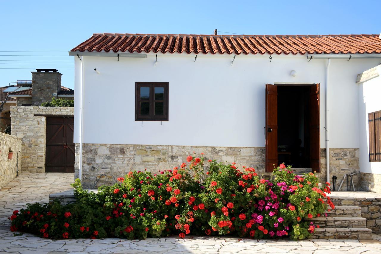 Charoullas Traditional Mansion Villa Alaminos Esterno foto